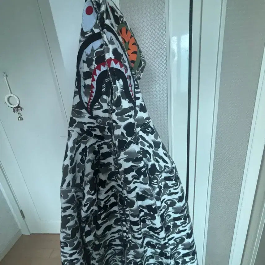 [BUNJANG] BAPE Camo Shark Hoodie M / 베이프 카모 샤크 후드 m