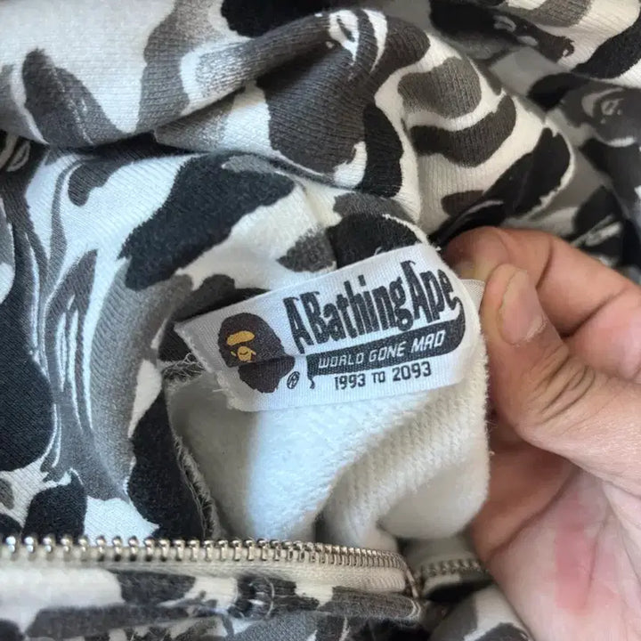 [BUNJANG] BAPE Camo Shark Hoodie M / 베이프 카모 샤크 후드 m