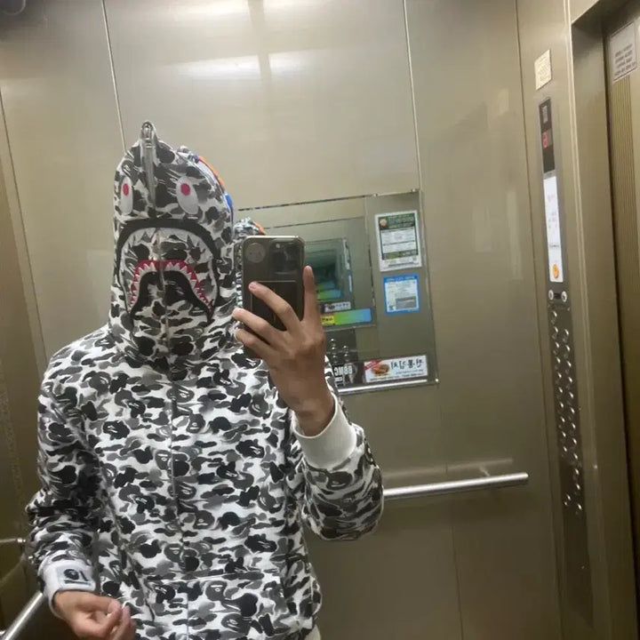 [BUNJANG] BAPE Camo Shark Hoodie M / 베이프 카모 샤크 후드 m