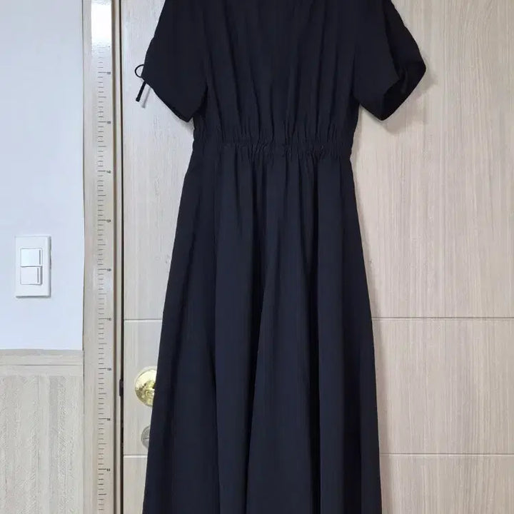 [SOLD OUT] 발렌시아 블랙 셔링 반팔 롱 원피스