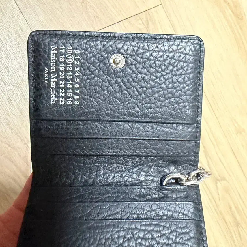 [SOLD OUT] 마르지엘라 키링 지갑 판매합니다.