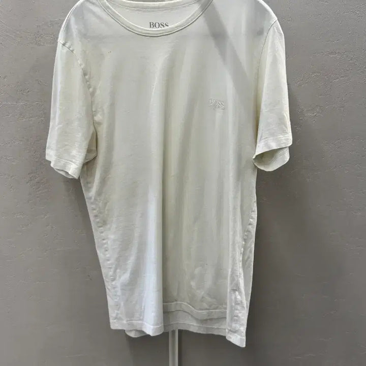 [BUNJANG] Hugo Boss Basic Short Sleeve T-shirt / 휴고보스 기본 반팔티 화이트