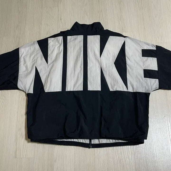 [SOLD OUT] 나이키 빅로고 바람막이 스타팅 파이브 자켓 점퍼