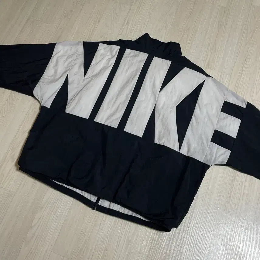 [SOLD OUT] 나이키 빅로고 바람막이 스타팅 파이브 자켓 점퍼