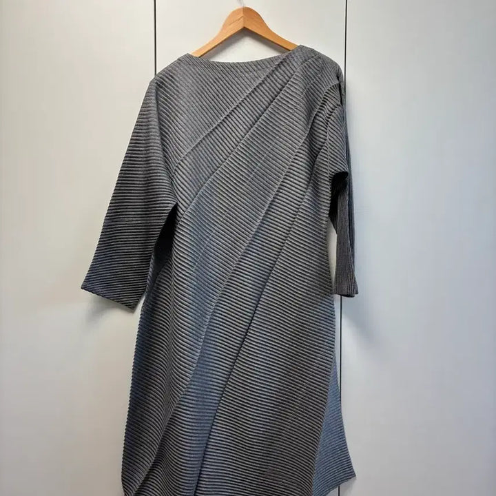 [BUNJANG] Issey Miyake Gray Asymmetrical Long Dress / 이세이미야케 그레이 언발 롱 원피스