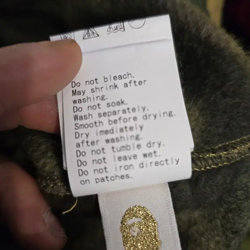 [BUNJANG] A Bathing Ape Camo Fleece Sweatshirt / A Bathing Ape 카모 플리스 맨투맨