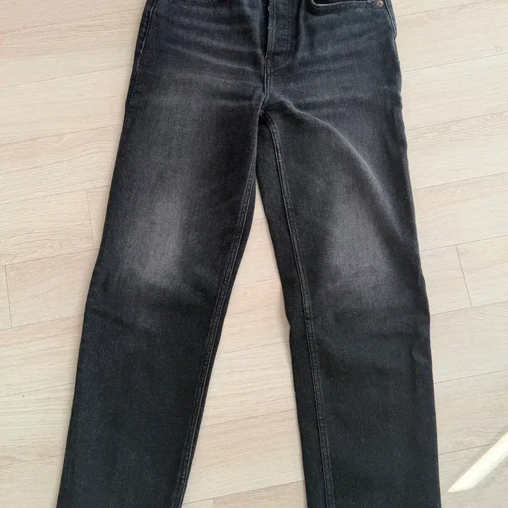 [BUNJANG] Re/Done Black Denim Cut-Off Jeans / 리던 블랙 데님 컷오프진