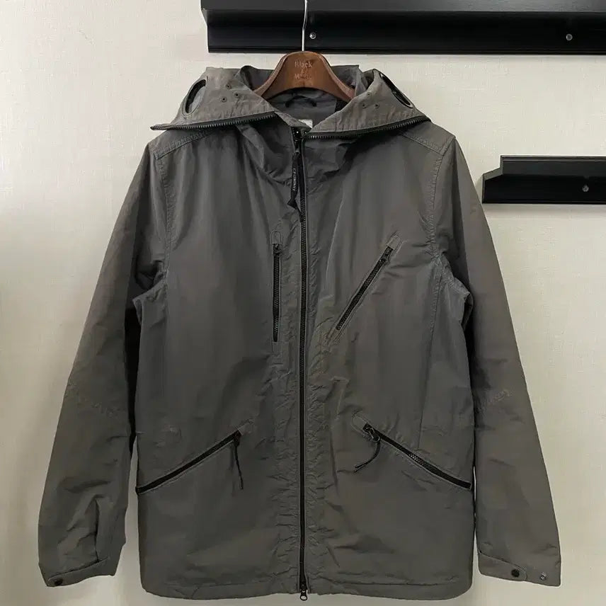 [SOLD OUT] CP컴퍼니 고글 후드 자켓 그레이 105