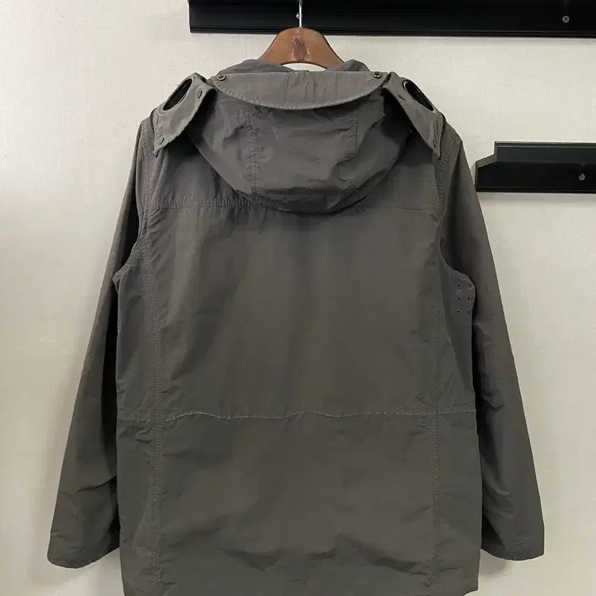 [SOLD OUT] CP컴퍼니 고글 후드 자켓 그레이 105