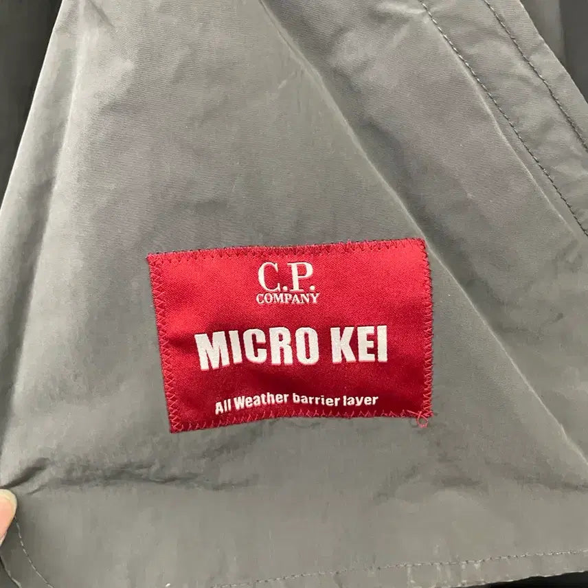 [SOLD OUT] CP컴퍼니 고글 후드 자켓 그레이 105