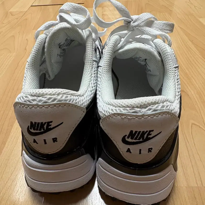 [BUNJANG] Nike Air Max 90 Sneakers / 나이키 에어맥스 90 (240mm) 화이트/블랙