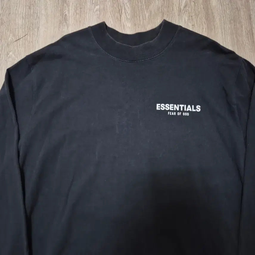 [BUNJANG] Fear of God Essentials Big Print Long Sleeve T-Shirt / 피어오브갓 에센셜 빅프린팅 롱슬리브 긴팔티셔츠 M(95)