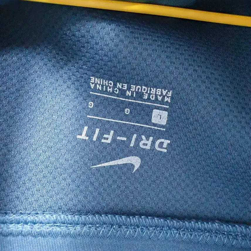 [BUNJANG] Nike Pro Icon Clash Crop Top - Pink/Navy, Size L / 나이키 프로 반집업 크롭 티셔츠 아이콘클래쉬 핑크 네이비 L