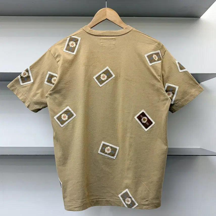 [BUNJANG] Pink House Flower Printed T-shirt / 핑크 하우스 플라워 프린티드 티셔츠