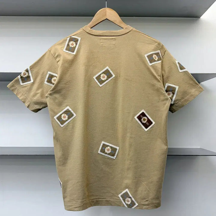 [BUNJANG] Pink House Flower Printed T-shirt / 핑크 하우스 플라워 프린티드 티셔츠