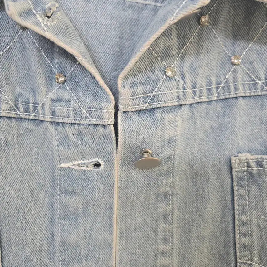 [BUNJANG] Stone Embellished Denim Jacket / 연청 스톤포인트 데님 자켓