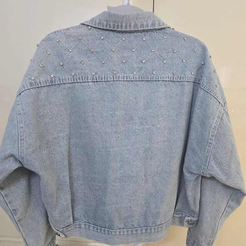 [BUNJANG] Stone Embellished Denim Jacket / 연청 스톤포인트 데님 자켓