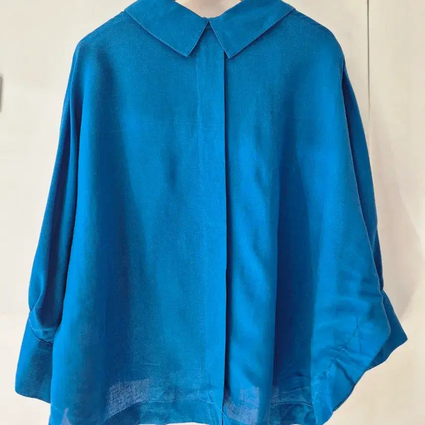 [SOLD OUT] 새제품) 발렌시아 블루 린넨 셔츠 66