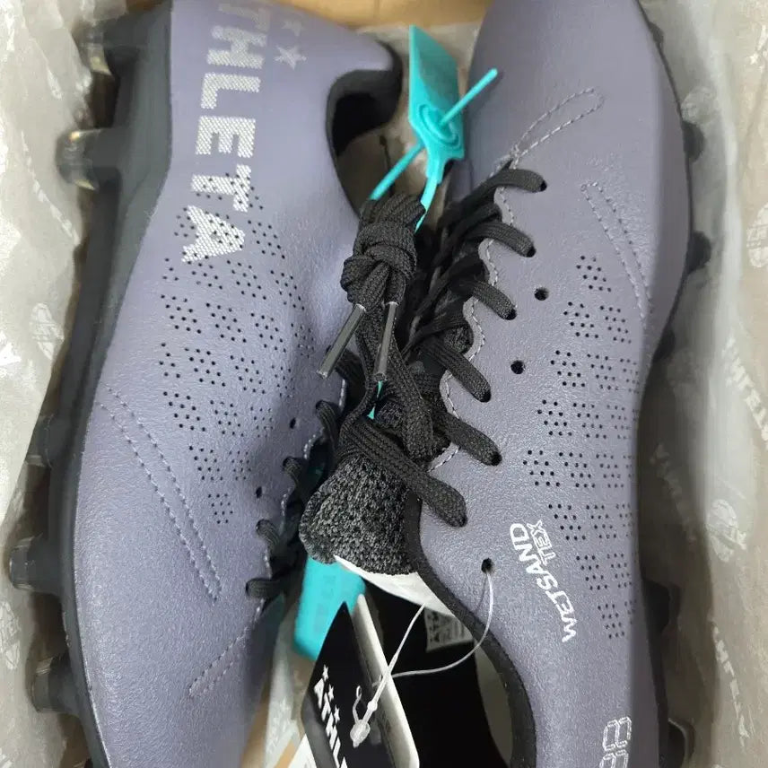 [BUNJANG] Athleta Proxima FG Cleats (250mm) / 아슬레타 프록시마 fg 245 (실사이즈 250) 새상품