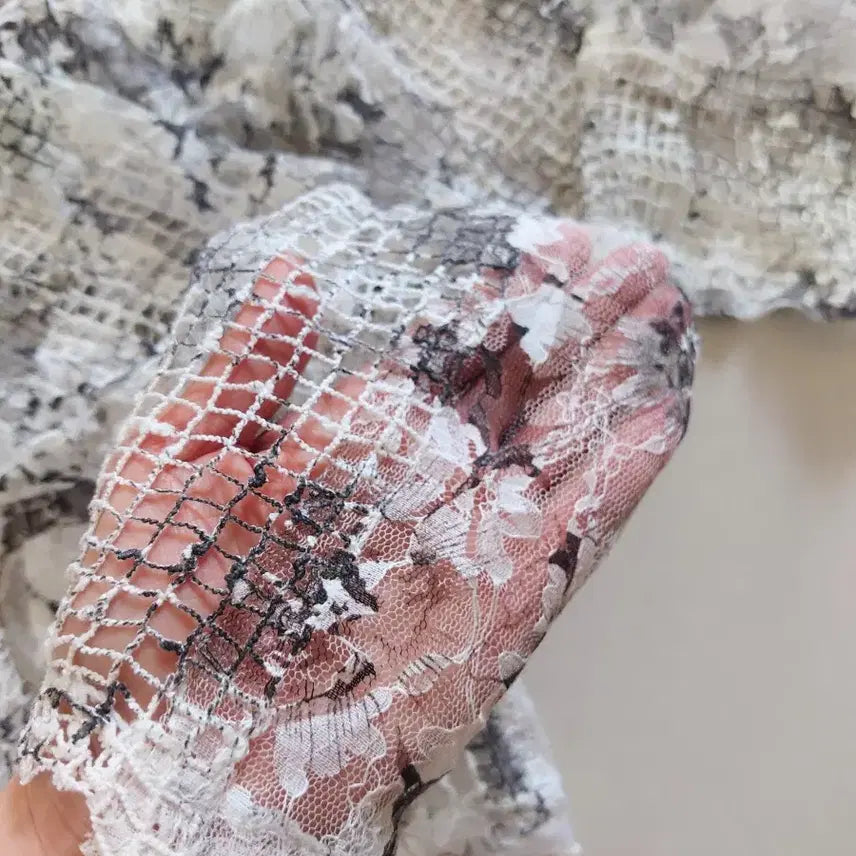 [BUNJANG] Flower Lace Short Jacket / 플라워 레이스 숏 자켓