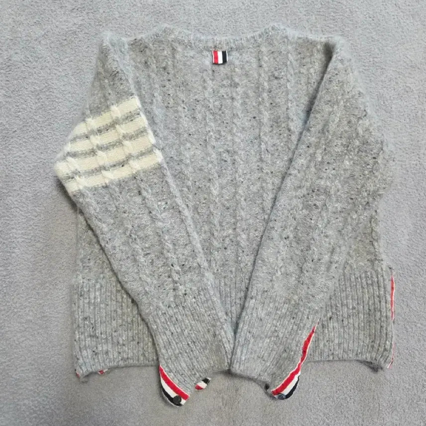 [BUNJANG] Thom Browne Armband Knit Gray (Size 3) / [정품/3사이즈] 톰브라운 사선 완장 니트 그레이