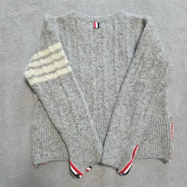 [BUNJANG] Thom Browne Armband Knit Gray (Size 3) / [정품/3사이즈] 톰브라운 사선 완장 니트 그레이