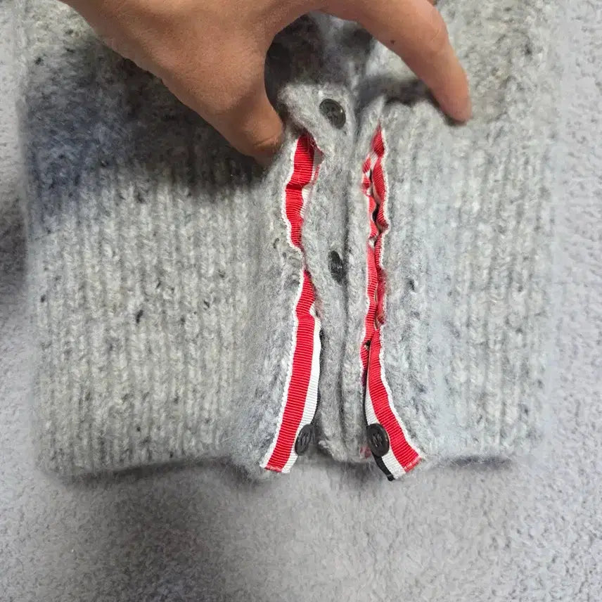 [BUNJANG] Thom Browne Armband Knit Gray (Size 3) / [정품/3사이즈] 톰브라운 사선 완장 니트 그레이