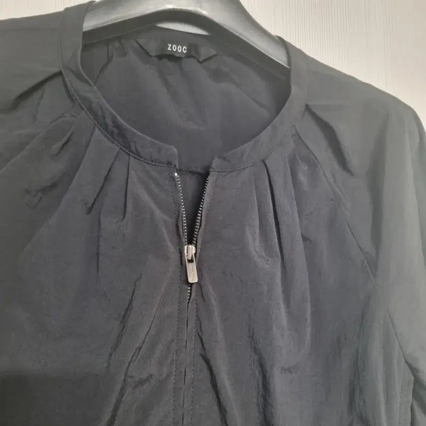 [BUNJANG] Jook Black Zipper Blouse / 주크 검정색 상의