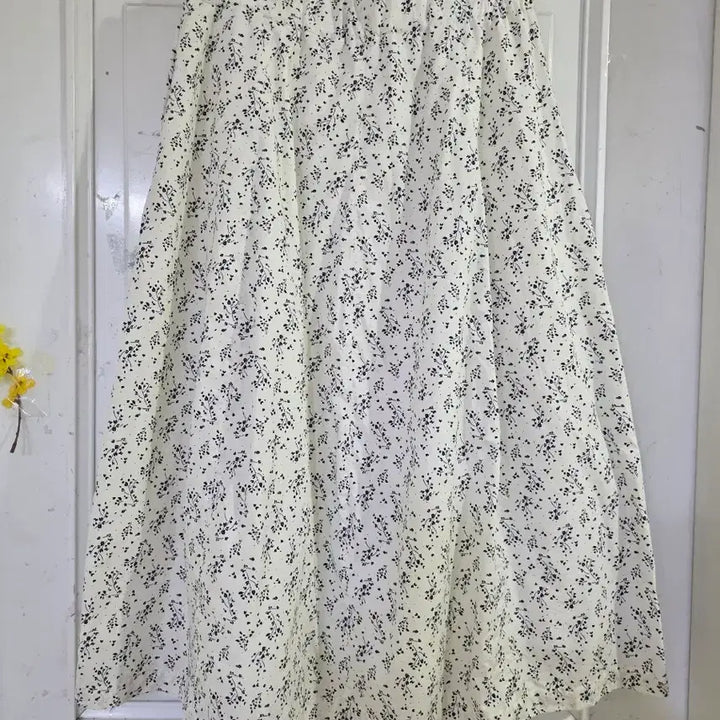 [BUNJANG] Spring Summer Floral Print Long Skirt / 봄  여름  고급스런  안감있는 밴딩 바스락 면 롱스커트  허리29까지