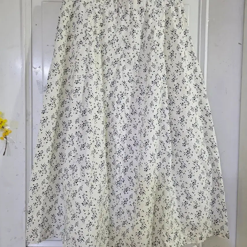 [BUNJANG] Spring Summer Floral Print Long Skirt / 봄  여름  고급스런  안감있는 밴딩 바스락 면 롱스커트  허리29까지