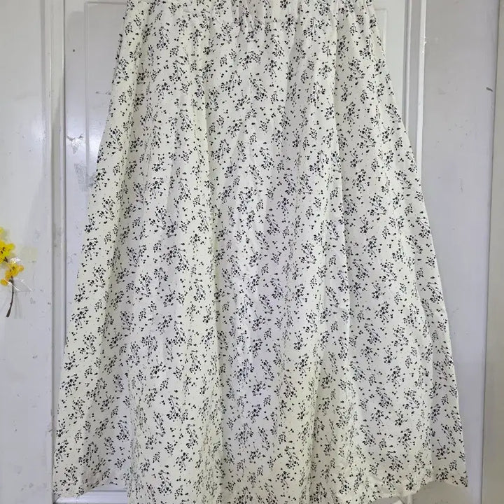[BUNJANG] Spring Summer Floral Print Long Skirt / 봄  여름  고급스런  안감있는 밴딩 바스락 면 롱스커트  허리29까지