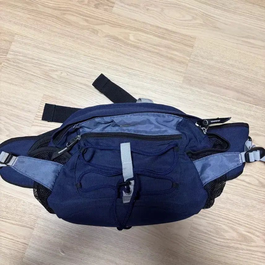 [BUNJANG] Nike 2000s Waist Bag / 00s nike 웨이스트백