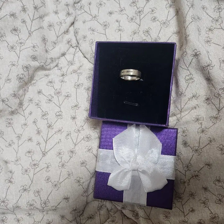 [BUNJANG] IU 10th Anniversary Wave Ring / 아이유 10주년 음파반지
