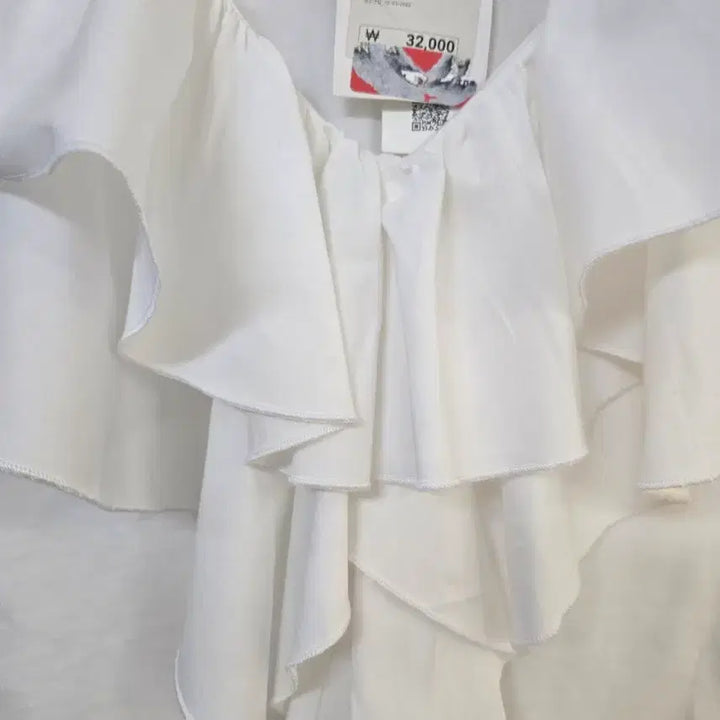 [SOLD OUT] 자라 화이트 프릴 블라우스 S 새상품