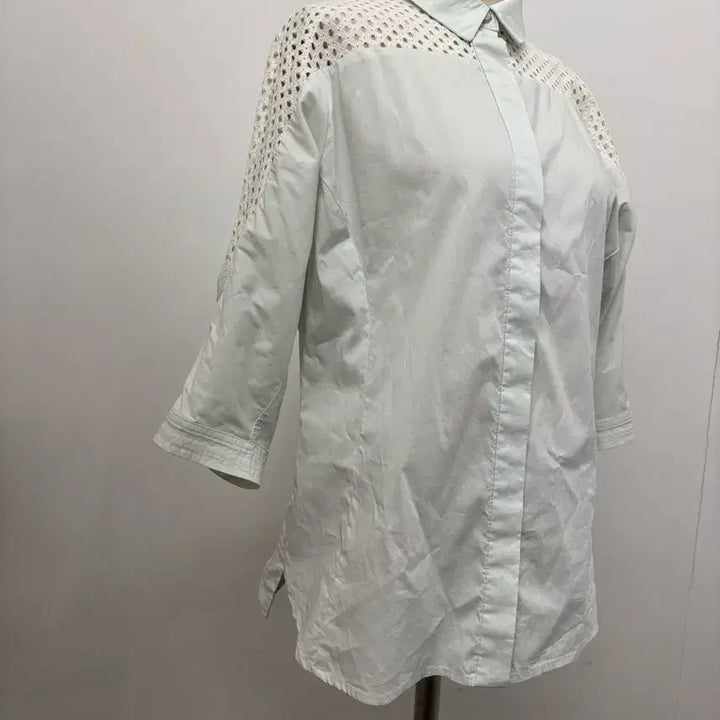 [BUNJANG] It MICHAA Punch Detail Short Sleeve Shirt Light Blue / 잇미샤 펀칭 디테일 셔츠 반팔 하늘색