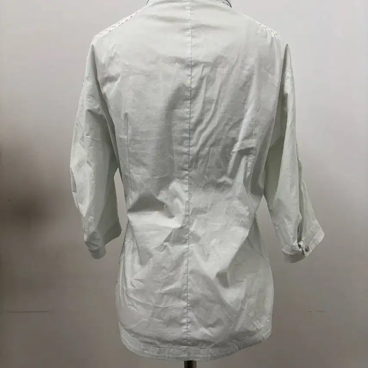[BUNJANG] It MICHAA Punch Detail Short Sleeve Shirt Light Blue / 잇미샤 펀칭 디테일 셔츠 반팔 하늘색