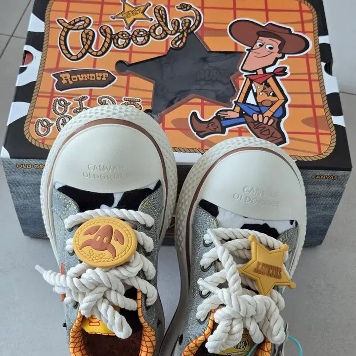 [BUNJANG] Old Order Toy Story Woody Denim Sneakers / 올드오더 토이스토리 우디 데님 스니커즈 운동화