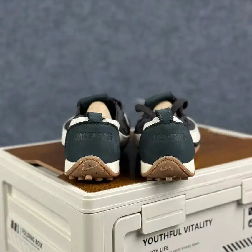 [BUNJANG] Nike Jacquemus Low-Cut Casual Shoes / 나이키 남성용 로우컷 캐주얼화 블랙 사이즈/265