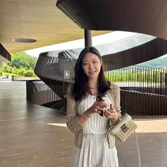[BUNJANG] Le Miu Beige Pearl Cardigan / 르뮈 베이지 펄 가디건
