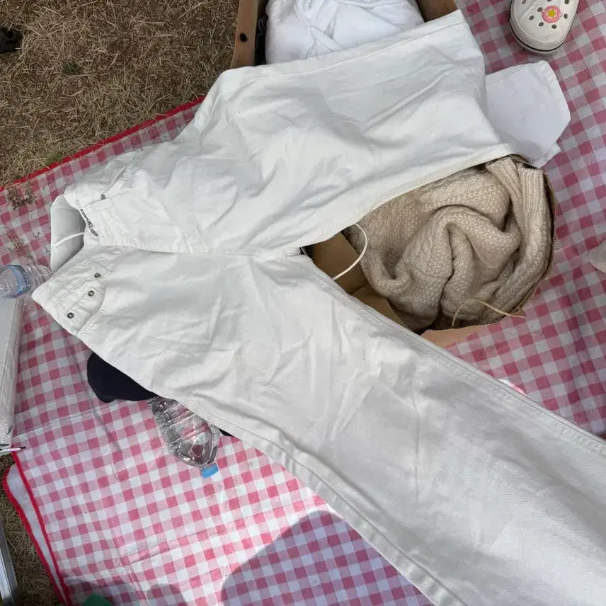 [BUNJANG] We Are Some White Cotton Pants / (택포) 위아썸 흰색바지