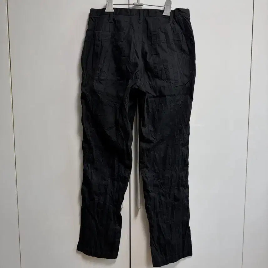 [BUNJANG] Issey Miyake Men Crinkle Pants Black / 이세이 미야케 맨 크링클 팬츠 2 블랙