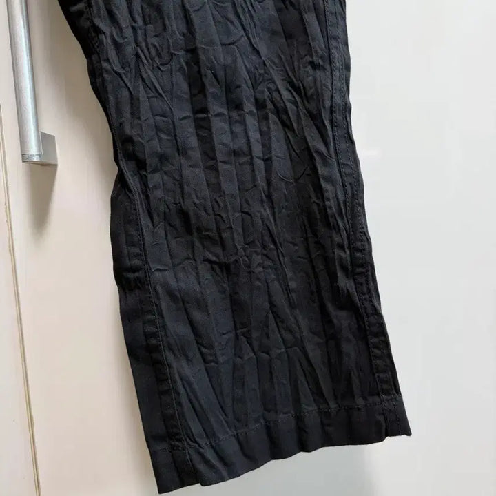 [BUNJANG] Issey Miyake Men Crinkle Pants Black / 이세이 미야케 맨 크링클 팬츠 2 블랙