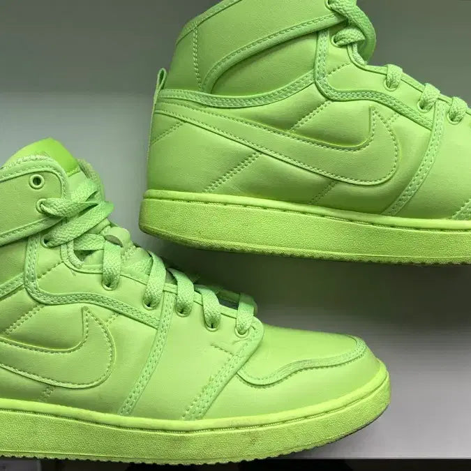 [BUNJANG] Nike Jordan 1 x Billie Eilish KO SP "Lime Green" (260mm) / 나이키 조던 1 x 빌리 아일리시 (260mm)