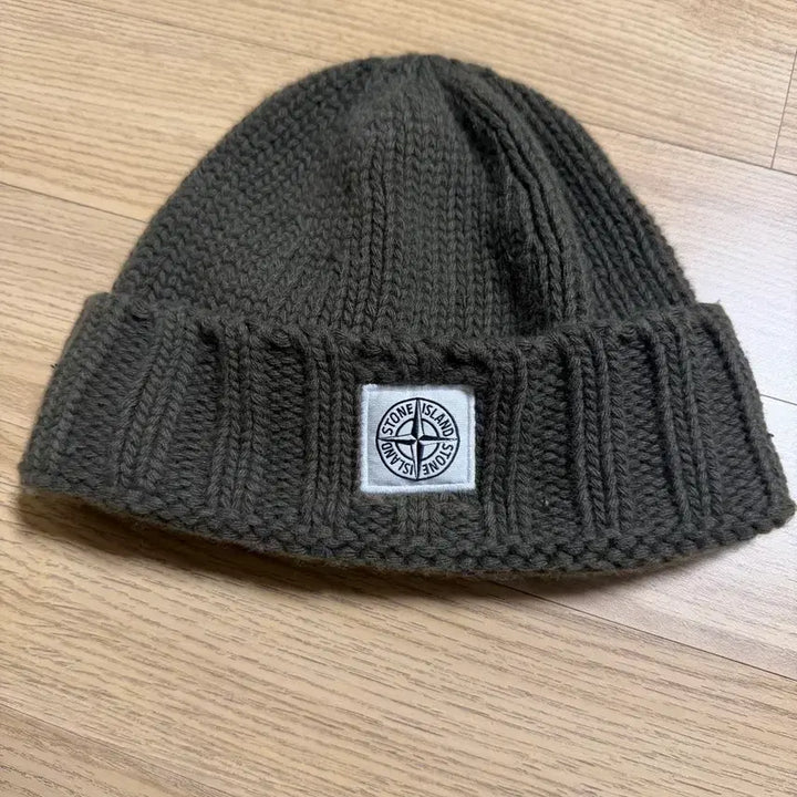 [BUNJANG] Stone Island Knit Beanie Khaki / [OS] 스톤아일랜드 니트 비니 카키