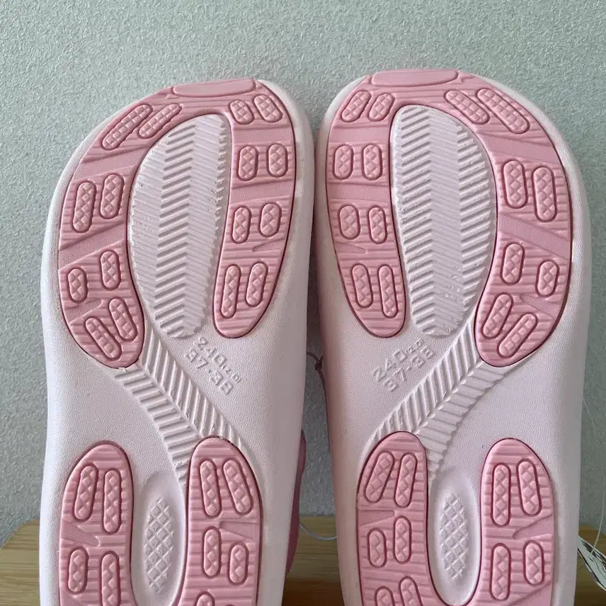 [BUNJANG] Sanrio My Melody Sandals 240mm / 새상품) 산리오 마이멜로디 샌들 240mm