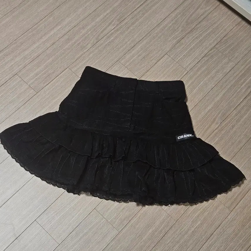 [BUNJANG] Crank Lace Detail Mini Skirt / 크랭크 스커트