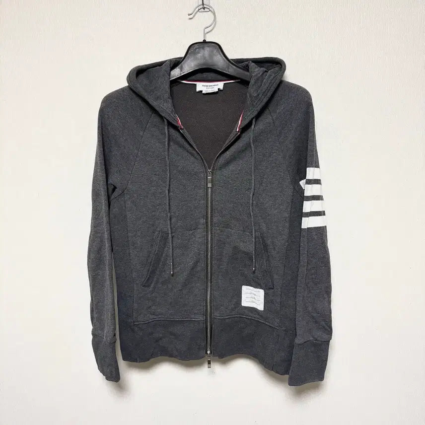 [SOLD OUT] [3] 톰브라운 사선완장 후드집업 다크 그레이