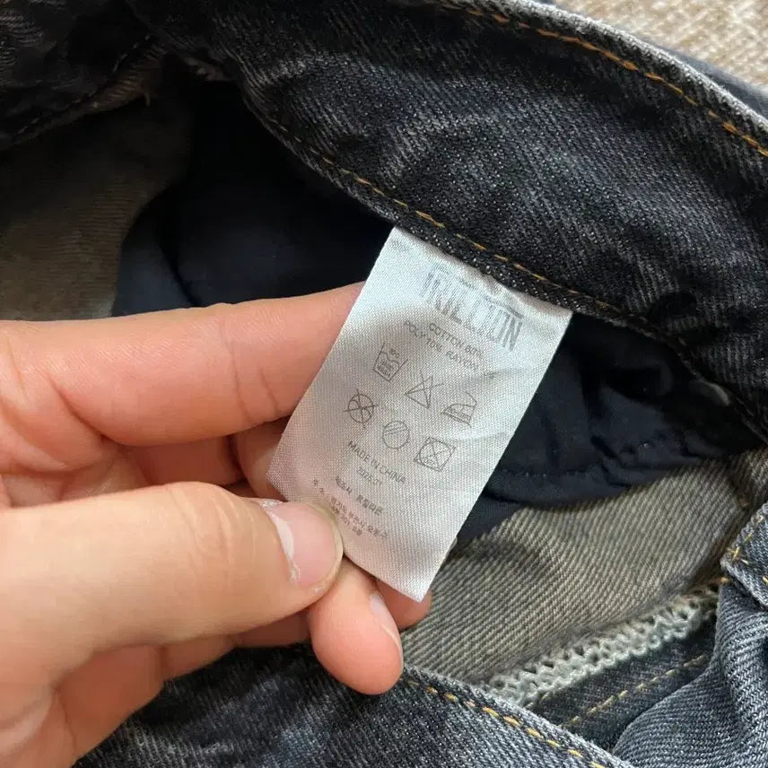 [BUNJANG] Trillion Black Denim Bermuda Shorts XL / 트릴리온 흑청 버뮤다 팬츠 XL