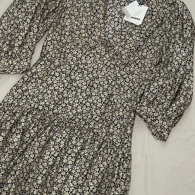 [BUNJANG] Sandro Han So Hee Flower Dress / 산드로(SANDRO) 한소희 플라워 원피스