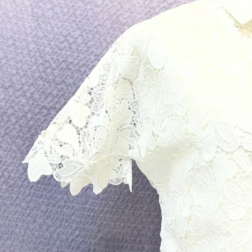 [BUNJANG] Giambattista Valli White Flower Lace Blouse / 24션지암바티스타 발리 화이트 플라워 레이스 블라우스 42 새옷급